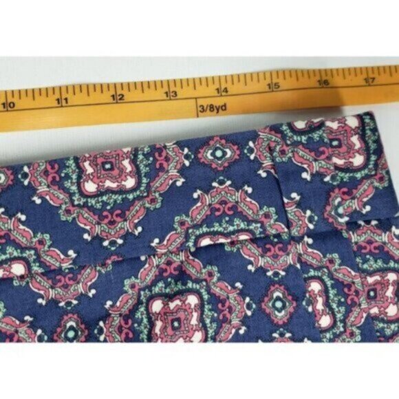 J Crew Factory Stretch Women's Paisley Geometric Shorts Side Zip Size 6 - Picture 10 of 14